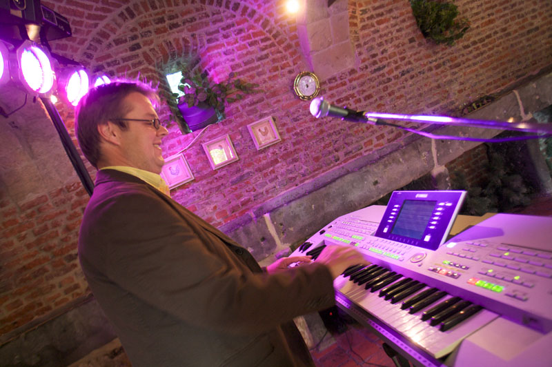 piano bar soirée communion mariages location clown magicien